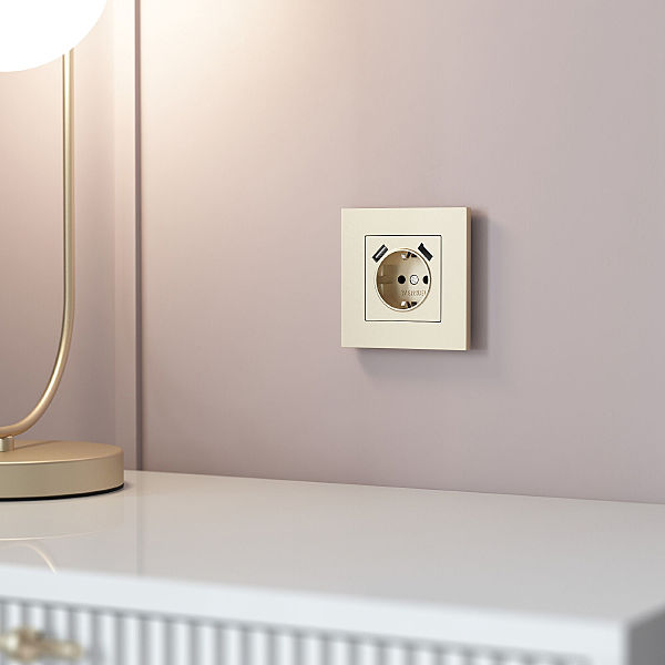 Рамка W0012911/ Рамка на 1 пост Slab (шампань софт)