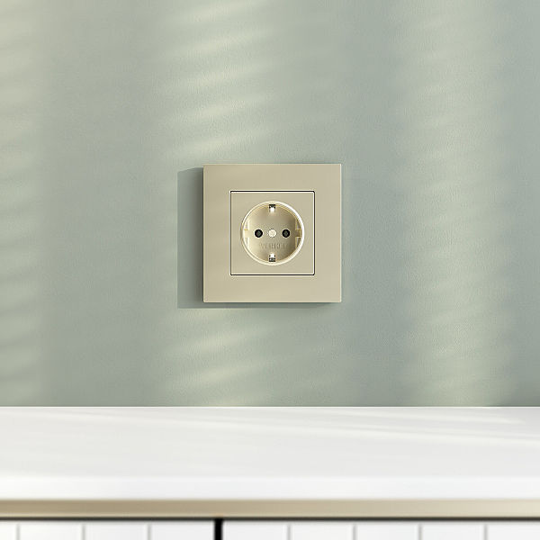 Рамка W0012911/ Рамка на 1 пост Slab (шампань софт)