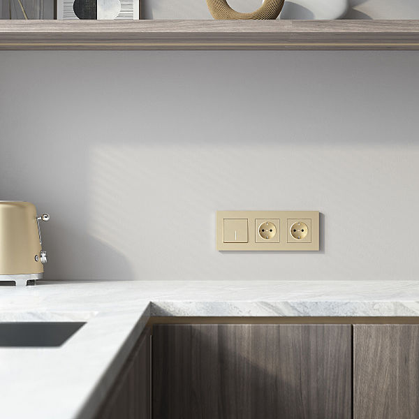 Рамка W0032911/ Рамка на 3 поста Slab (шампань софт)