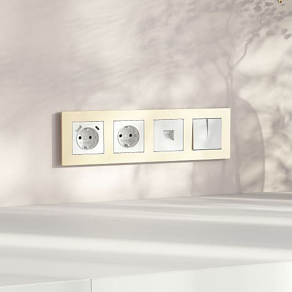 Рамка W0042911/ Рамка на 4 поста Slab (шампань софт)