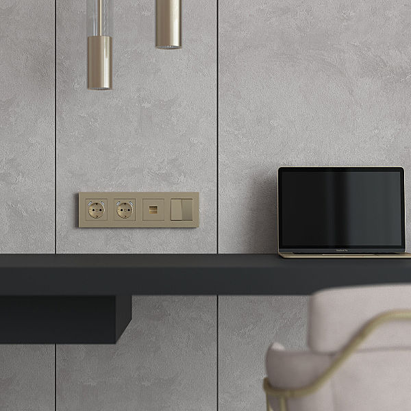 Рамка W0042911/ Рамка на 4 поста Slab (шампань софт)