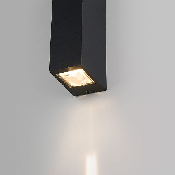 Уличный настенный светильник Blaze Blaze LED 3000K черный (35136/W)