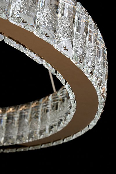 Подвесная люстра LEON Delaina LE3012/600 GD