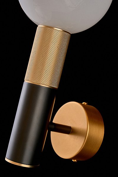 Настенное бра LEON Glace LE3017/1W