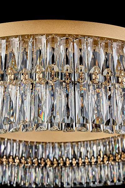 Подвесная люстра LEON Milana LE3026/600 GD