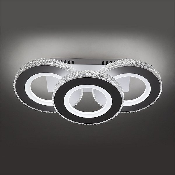 Потолочная люстра Escada 10265/3LED