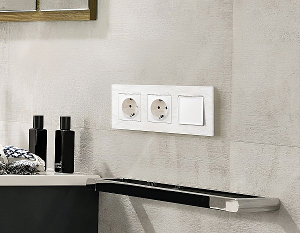 Рамка Ambrella Volt Grand AF930103