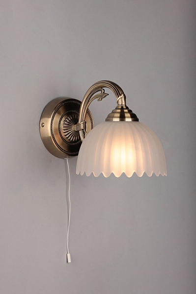 Настенное бра Cosenza OML-31101-01