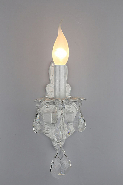 Настенное бра Carbonia OML-76901-01