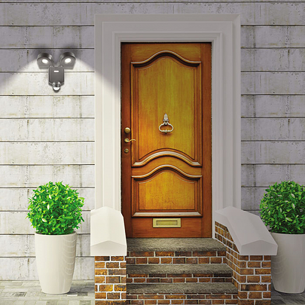 Уличный настенный светильник Titan 357221