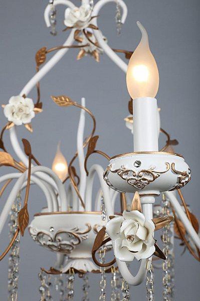 Подвесная люстра Lucca OML-77903-08