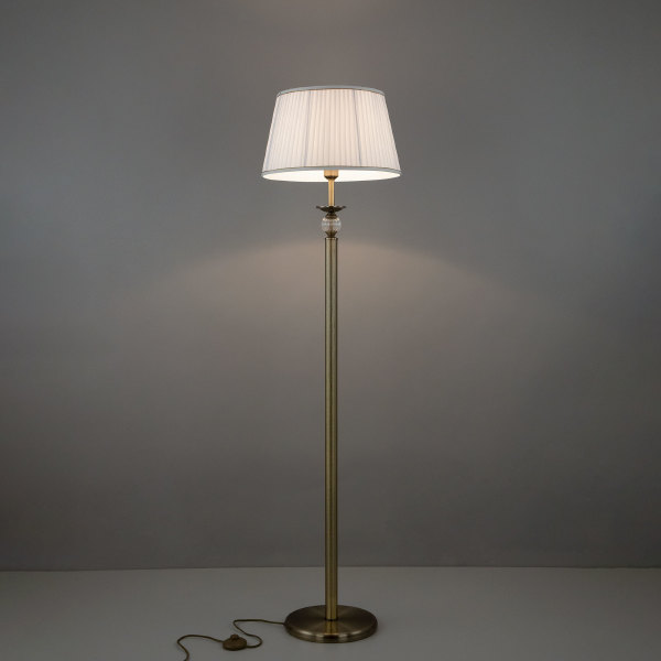 Торшер Гера CL433913