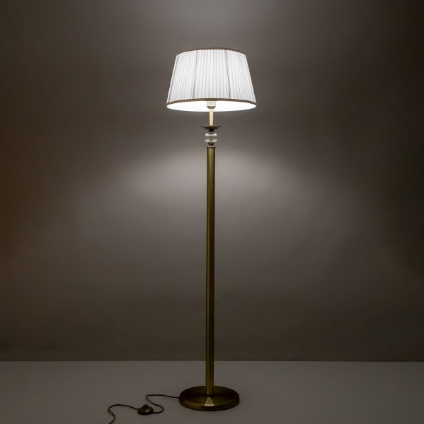 Торшер Гера CL433913