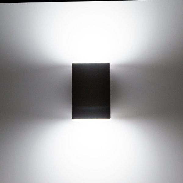 Уличный настенный светильник Citilux CLU0002