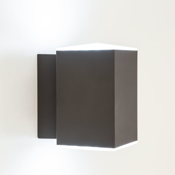 Уличный настенный светильник Citilux CLU0002