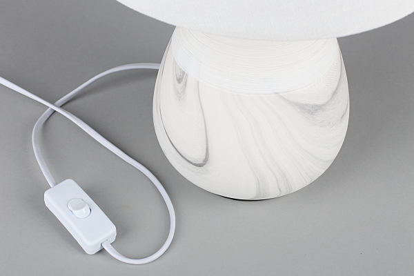 Настольная лампа Parisis OML-82104-01