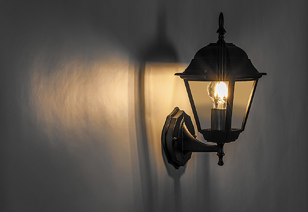 Уличный настенный светильник Классика 11024