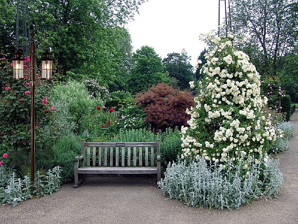 Столб фонарный уличный GENOVA L70791.07