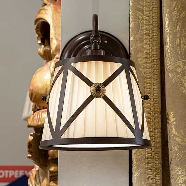 Настенное бра FABRIZIA L12128.88