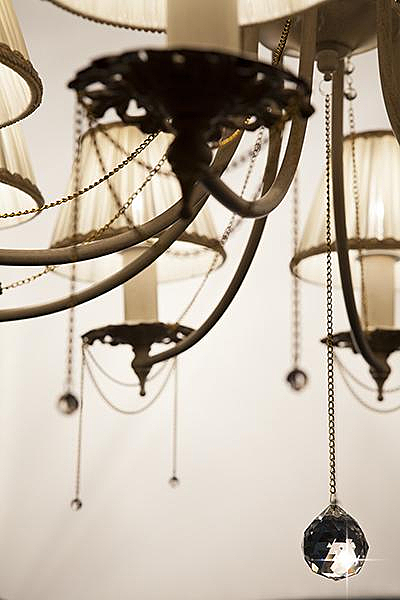 Подвесная люстра 3645 3645/8 белый с золотом/прозрачный хрусталь Strotskis