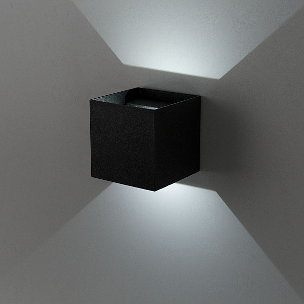 Уличный настенный светильник Улица CLU0003