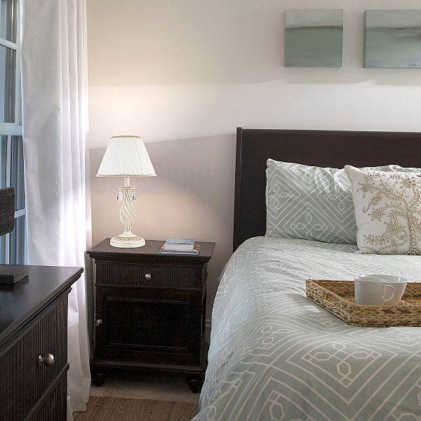 Настольная лампа Selesta 01002/1 белый с золотом