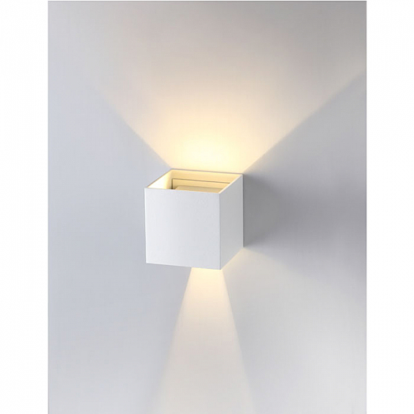 Уличный настенный светильник Calle 357518