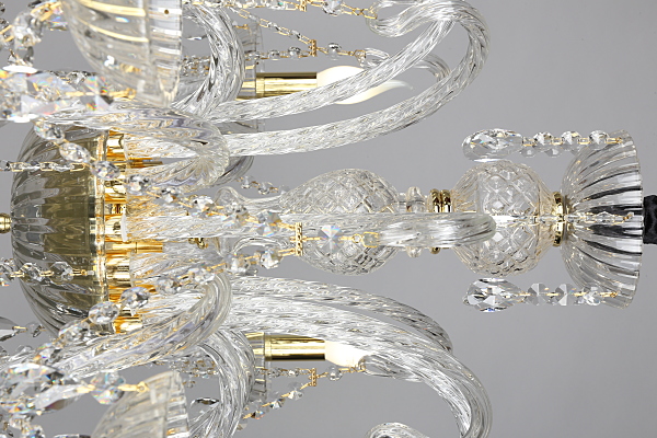 Подвесная люстра Bonaita OML-70103-08