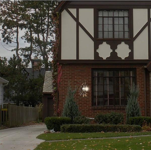 Уличный настенный светильник Hunt 2081-1W